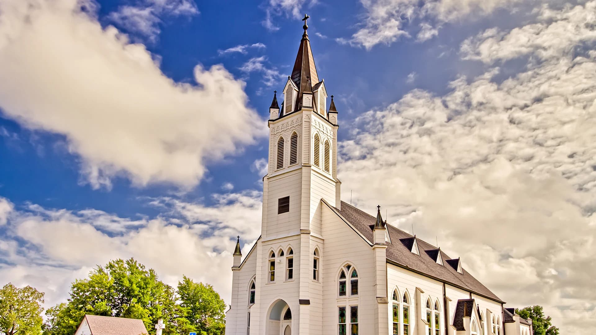 Igreja Evangélica é Obrigada a Ter CNPJ? Entenda a Legislação